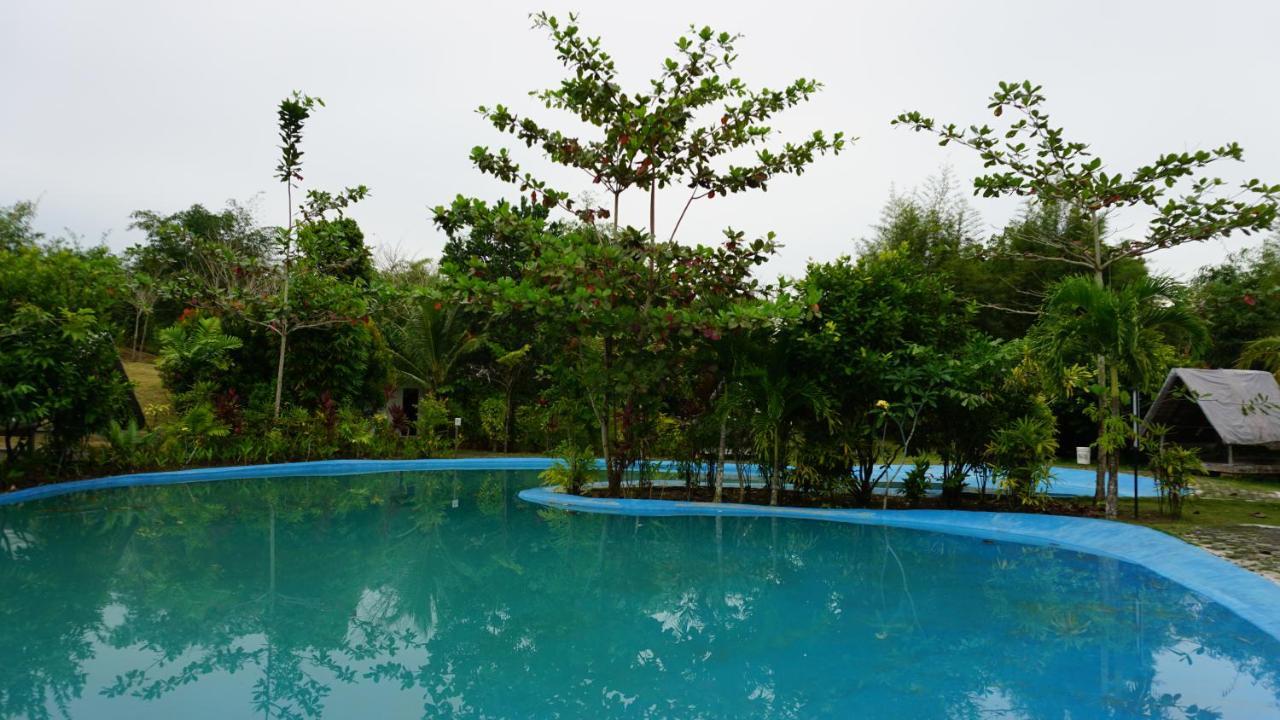 "D'Bamboo Kamp" Desa Wisata Ekang Lagoi Exterior photo